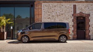 Автомобиль citroen space tourer окоф